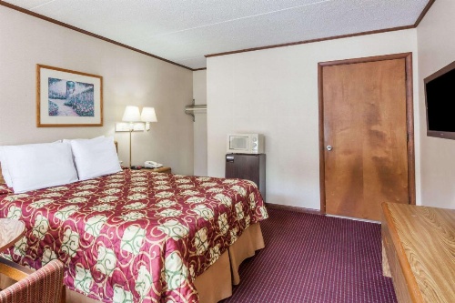 Serenity Inn Sweetwater image 11
